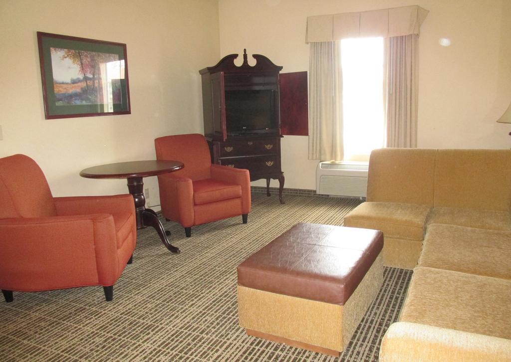 Baymont By Wyndham Lafayette Airport Hotel Kültér fotó
