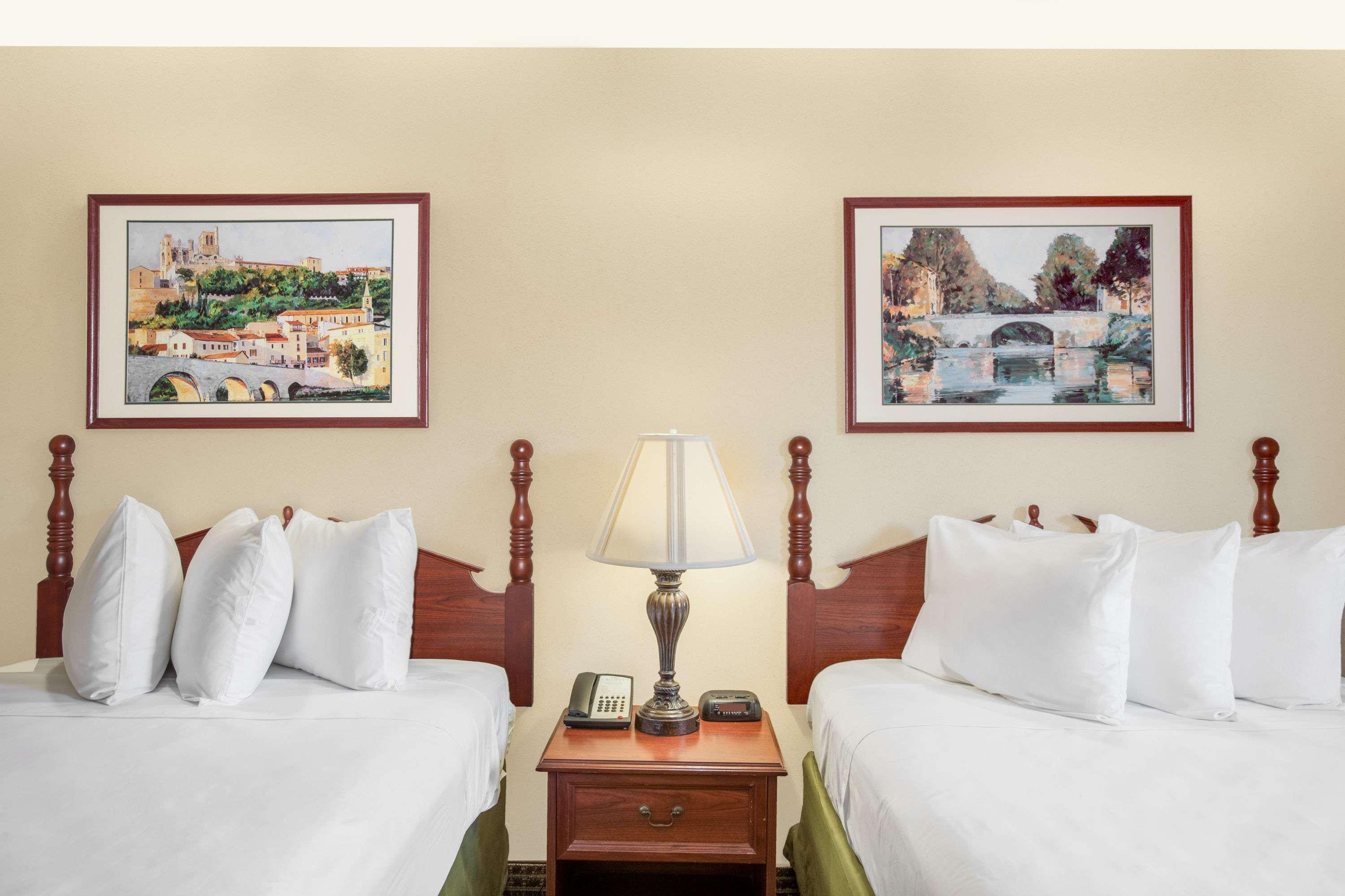 Baymont By Wyndham Lafayette Airport Hotel Kültér fotó