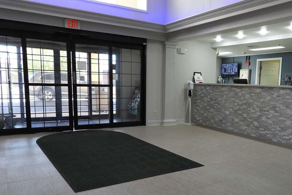 Baymont By Wyndham Lafayette Airport Hotel Beltér fotó