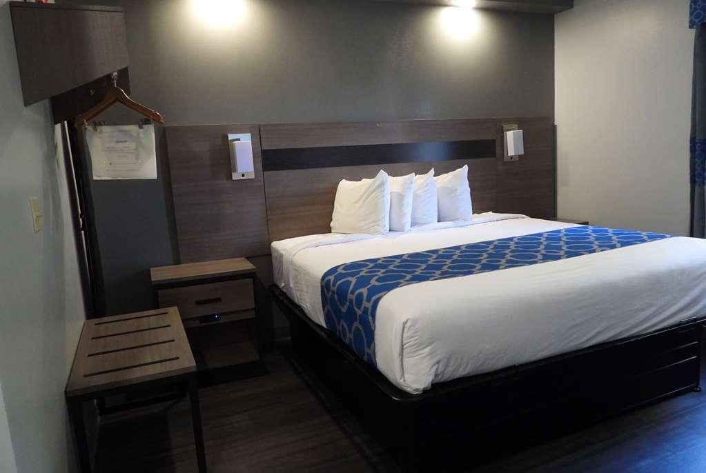 Baymont By Wyndham Lafayette Airport Hotel Szoba fotó